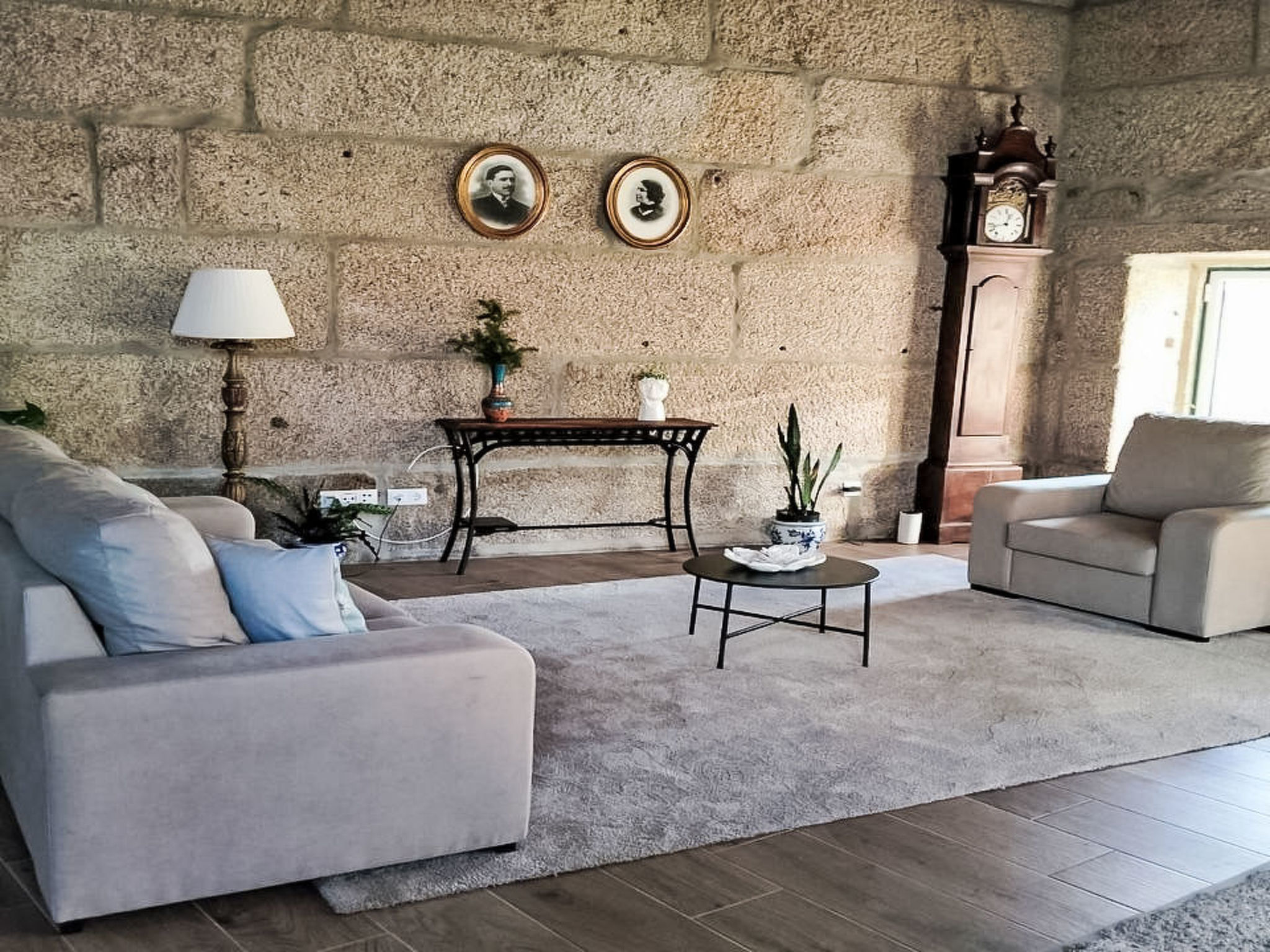 Picturesque Villa with Private Pool - Binnen