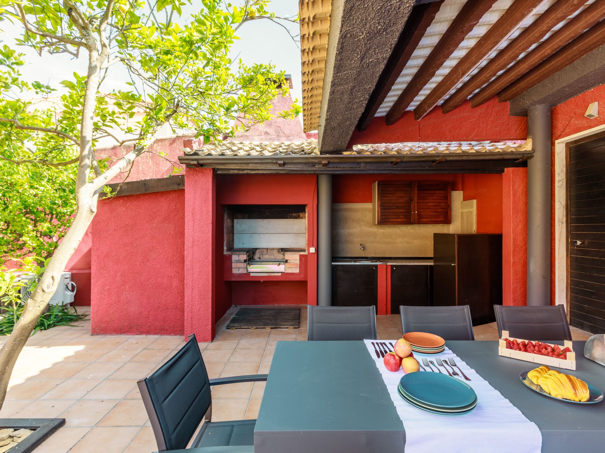 Aroeira Pool House-Binnen