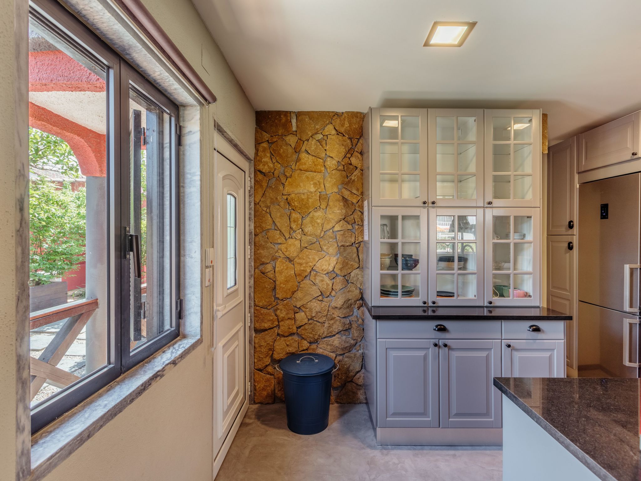 Aroeira Pool House-Binnen