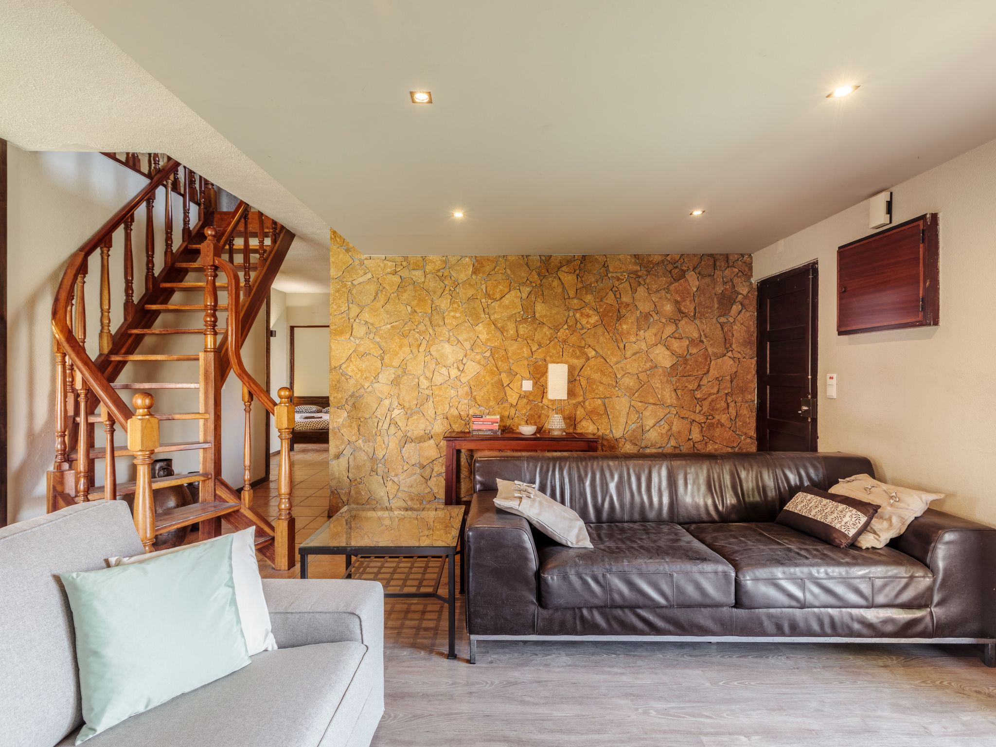 Aroeira Pool House-Binnen