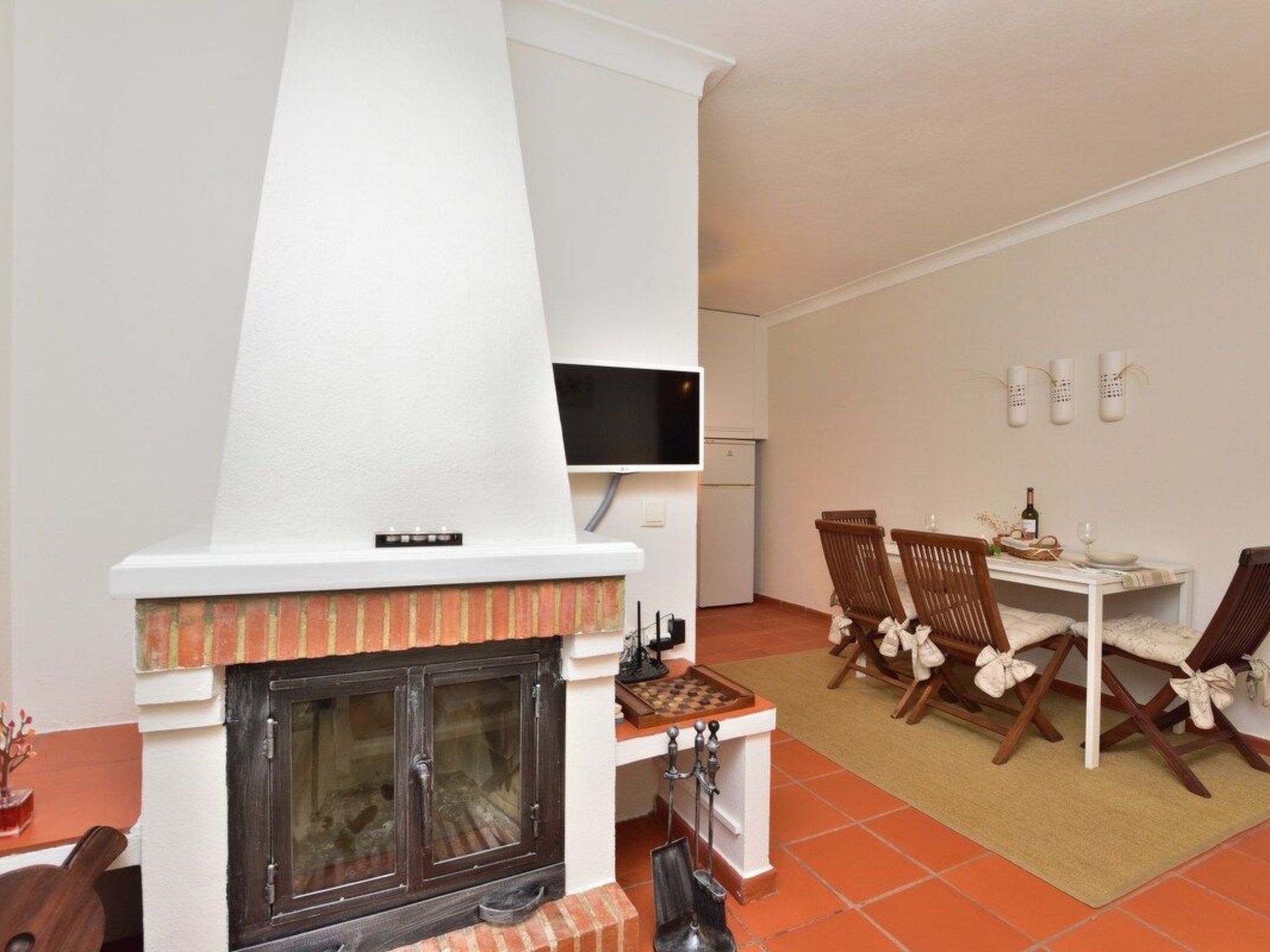 Mit Garten, Grill und Terrasse-Binnen