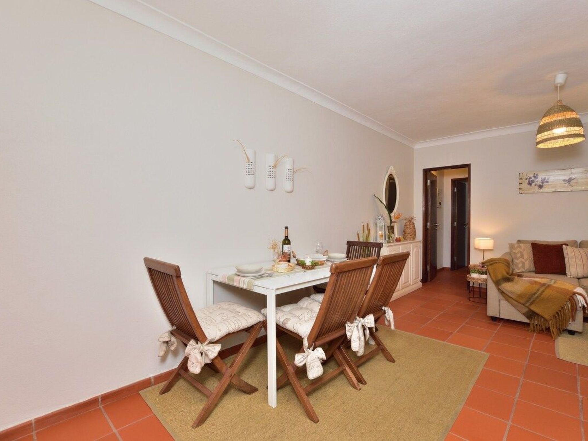 Mit Garten, Grill und Terrasse-Binnen