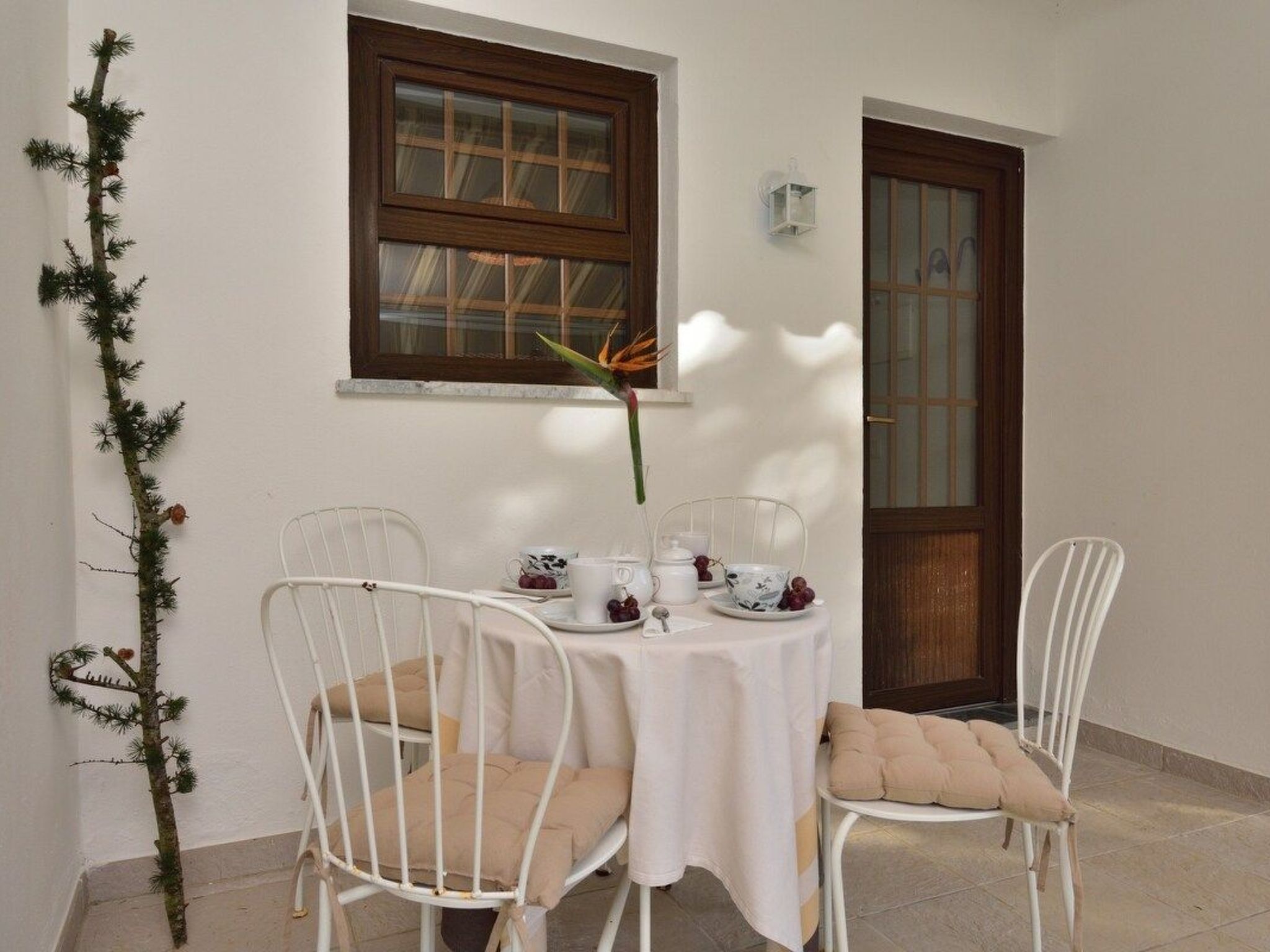 Mit Garten, Grill und Terrasse-Binnen