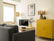 Modern appartement met zeezicht in Seixal, 100 meter van het strand - thumbnail 1