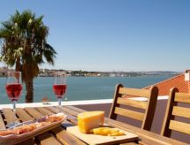 Loft aan het strand van Seixal met privéterras en uitzicht - thumbnail 1