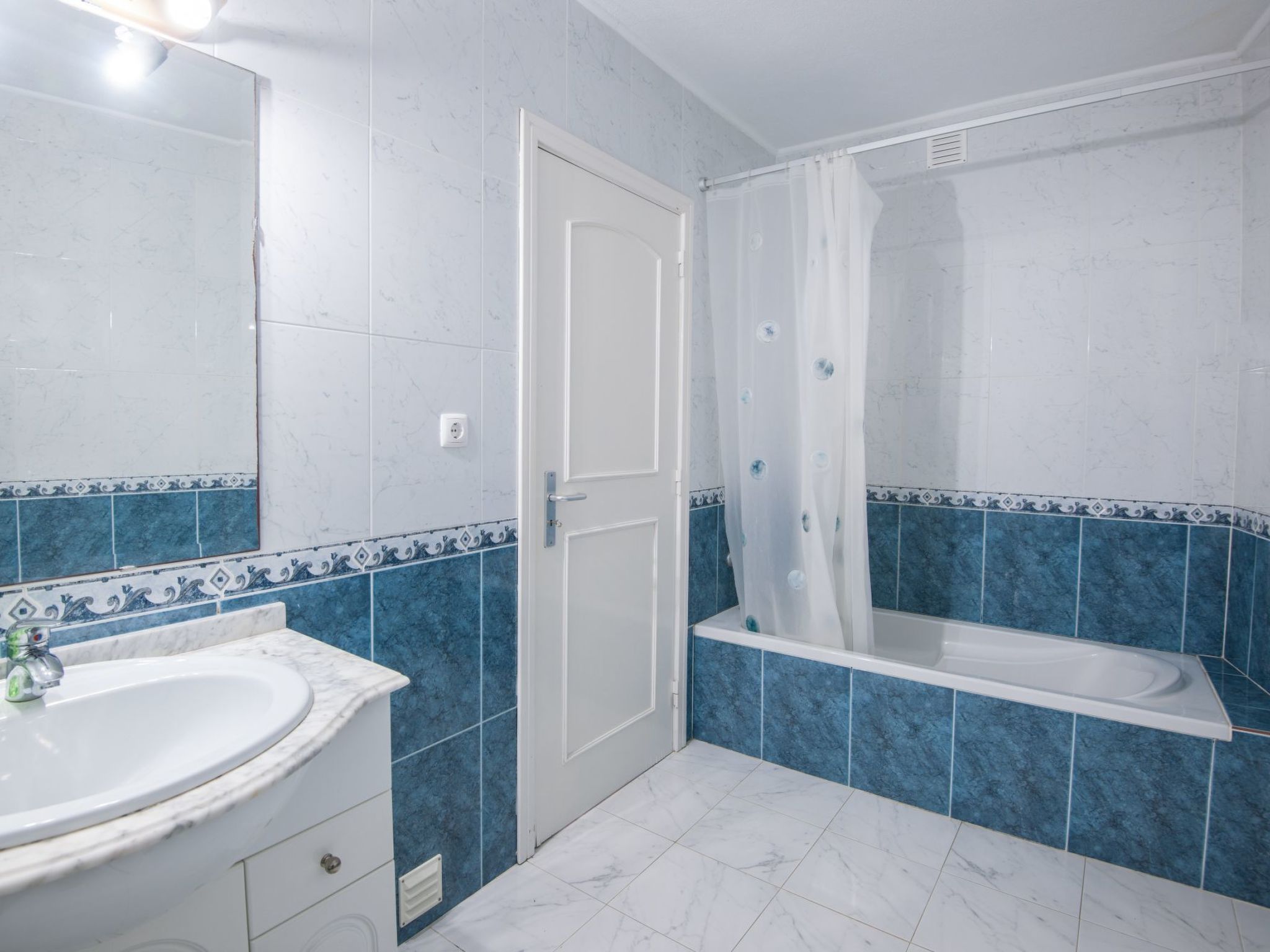 Villa das Palmeiras mit großem Schwimmbad-Binnen