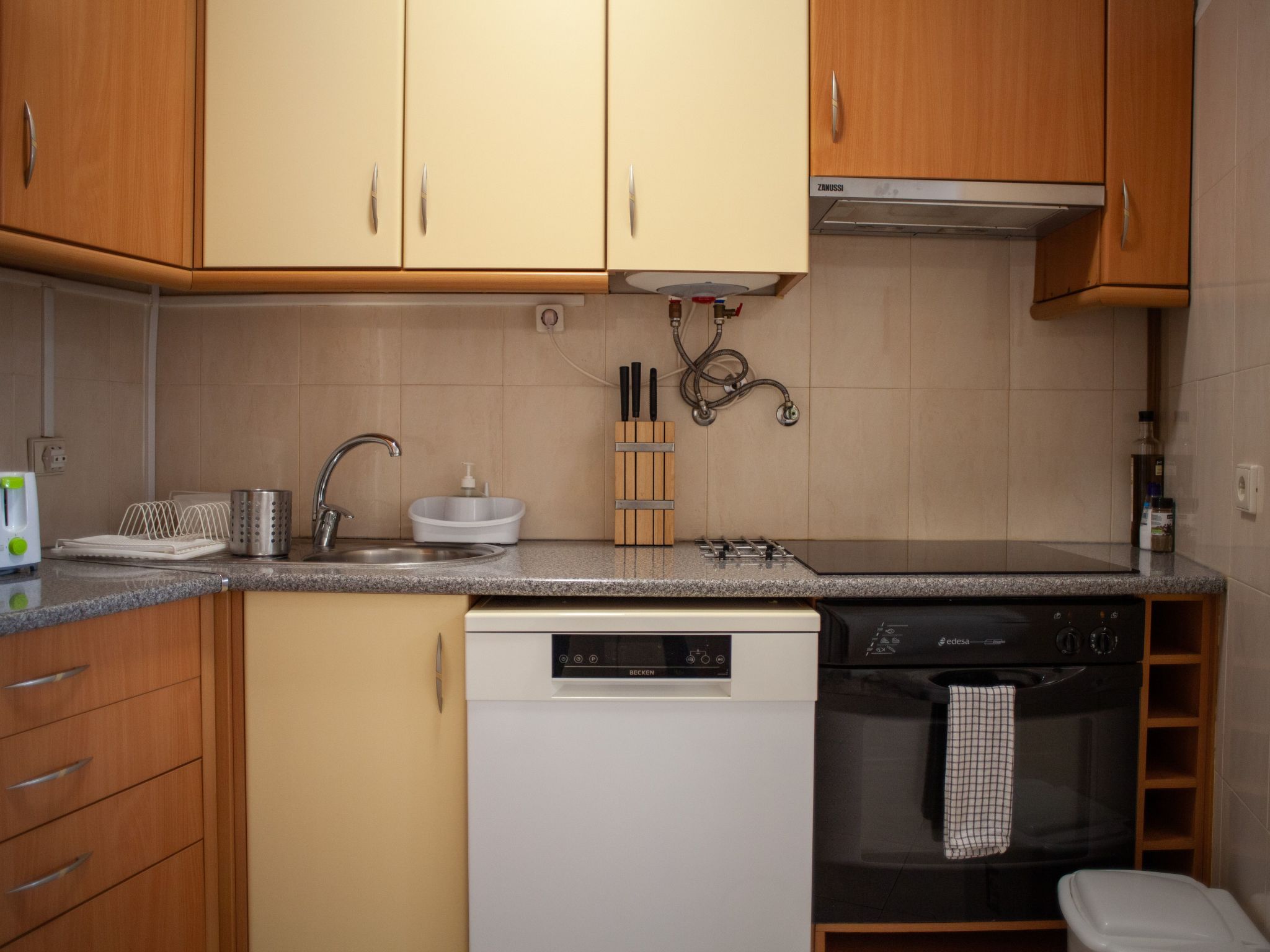 Just4u Wohnung 2 mit AC in der Nähe von Lissabon und Strand-Binnen