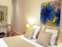 Creiro Beachflat voor 4: Rivierzicht & Strand op Stapafstand - thumbnail 1