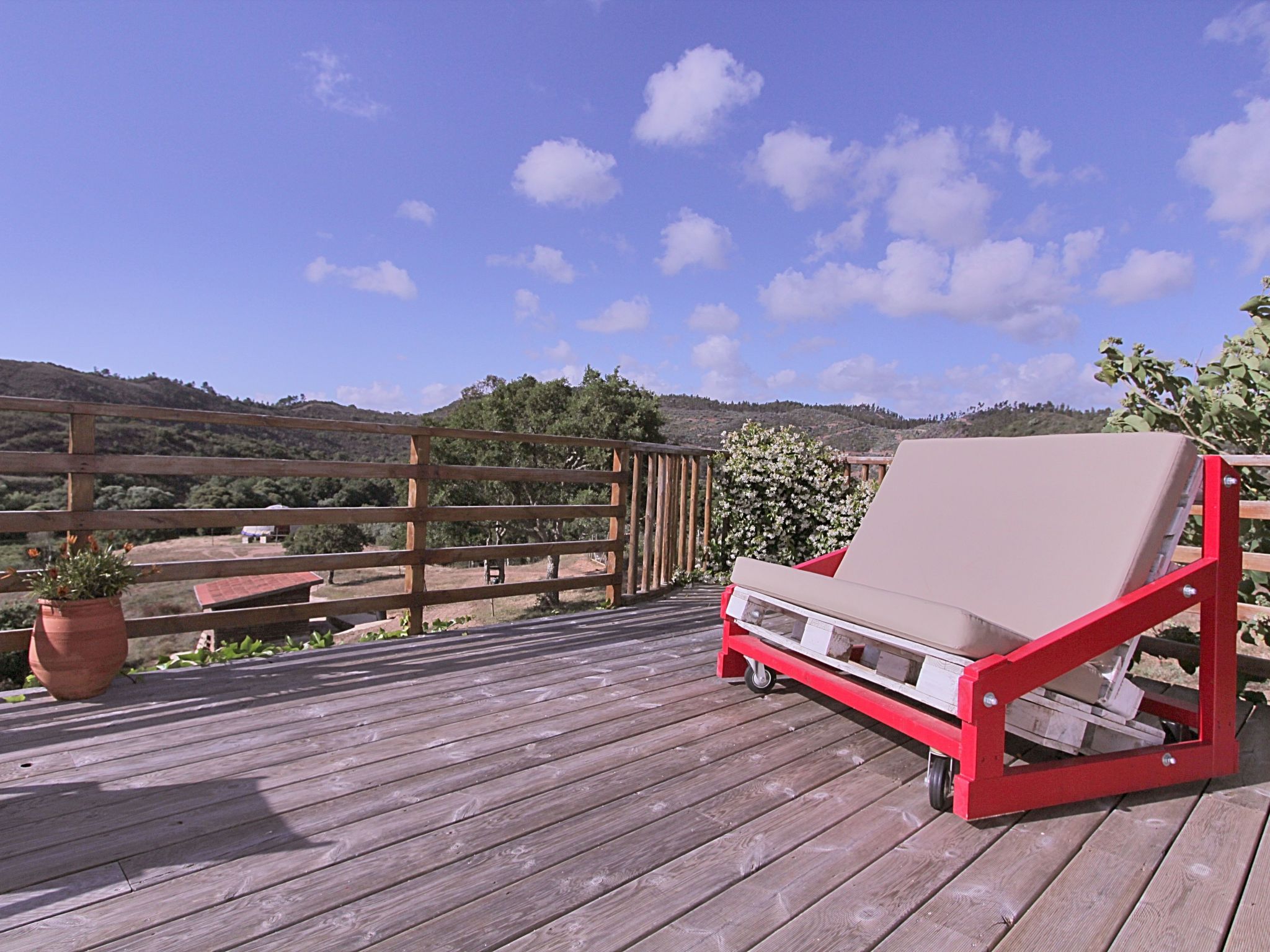 "The Recycle Art" mit Terrasse-Image-tags.info