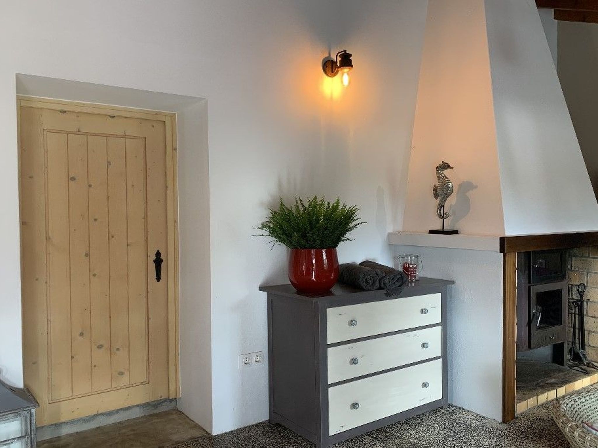 Schönes Landhaus mit Tauchbecken, Strand 3km-Drinnen