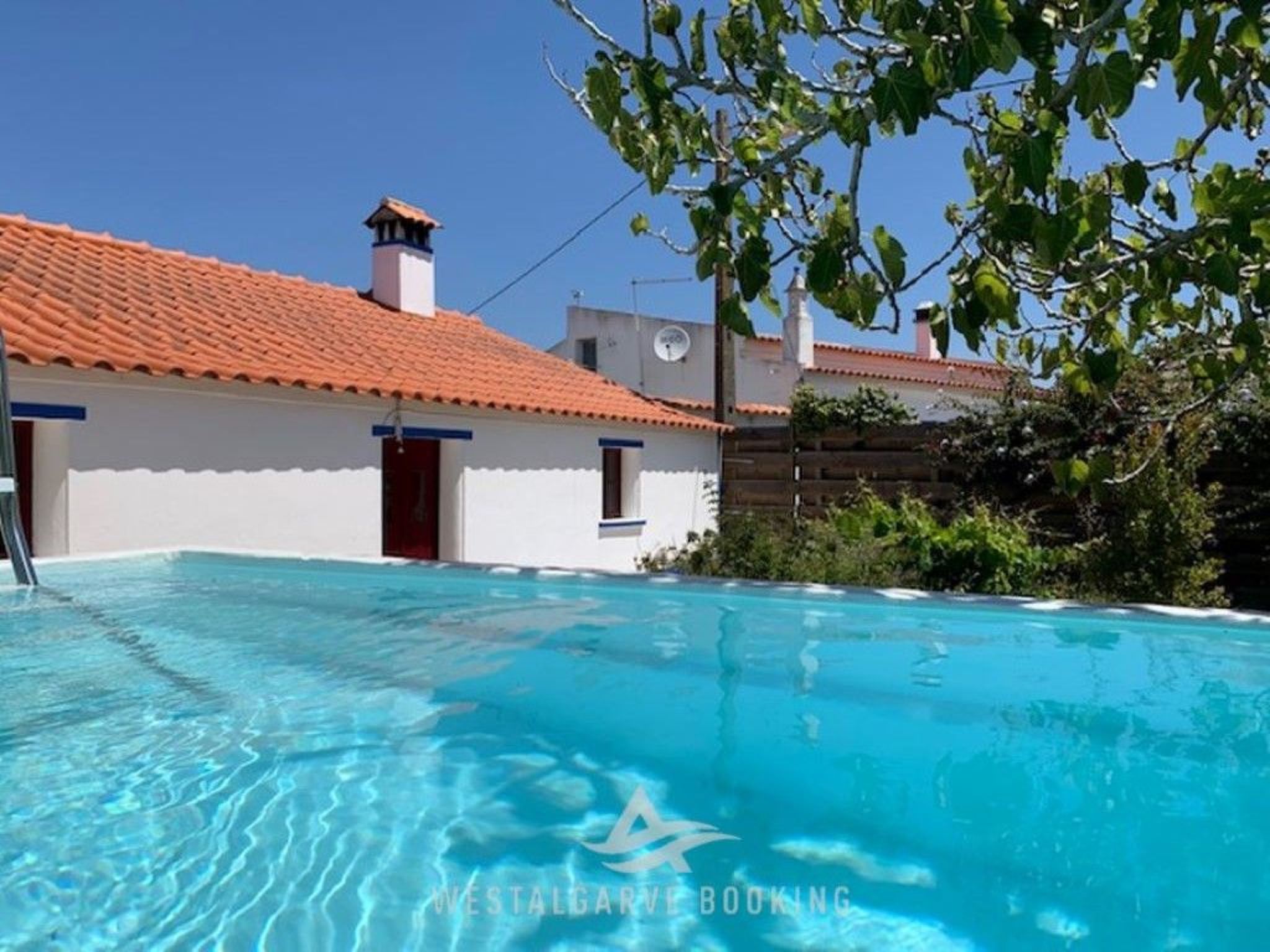 Schönes Landhaus mit Tauchbecken, Strand 3km-Drinnen