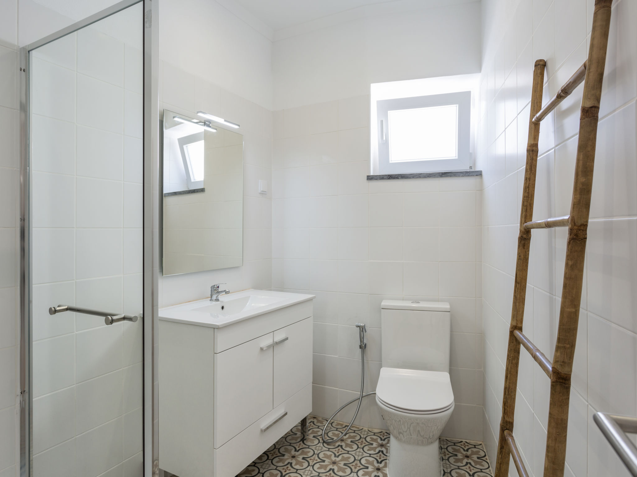 Photo of Dona Meia Praia