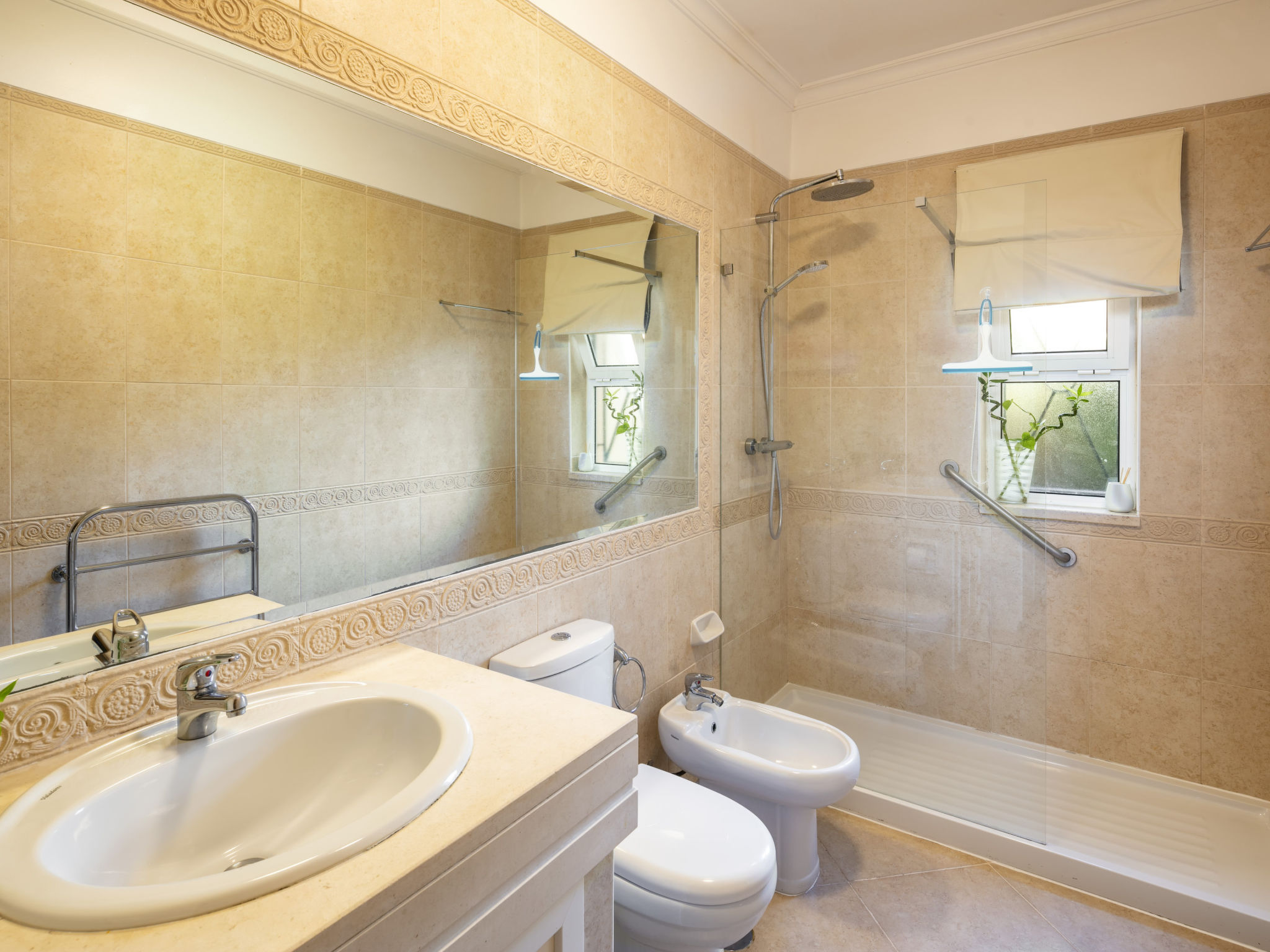 Fairview Golfside Apartment at Boavista - Drinnen