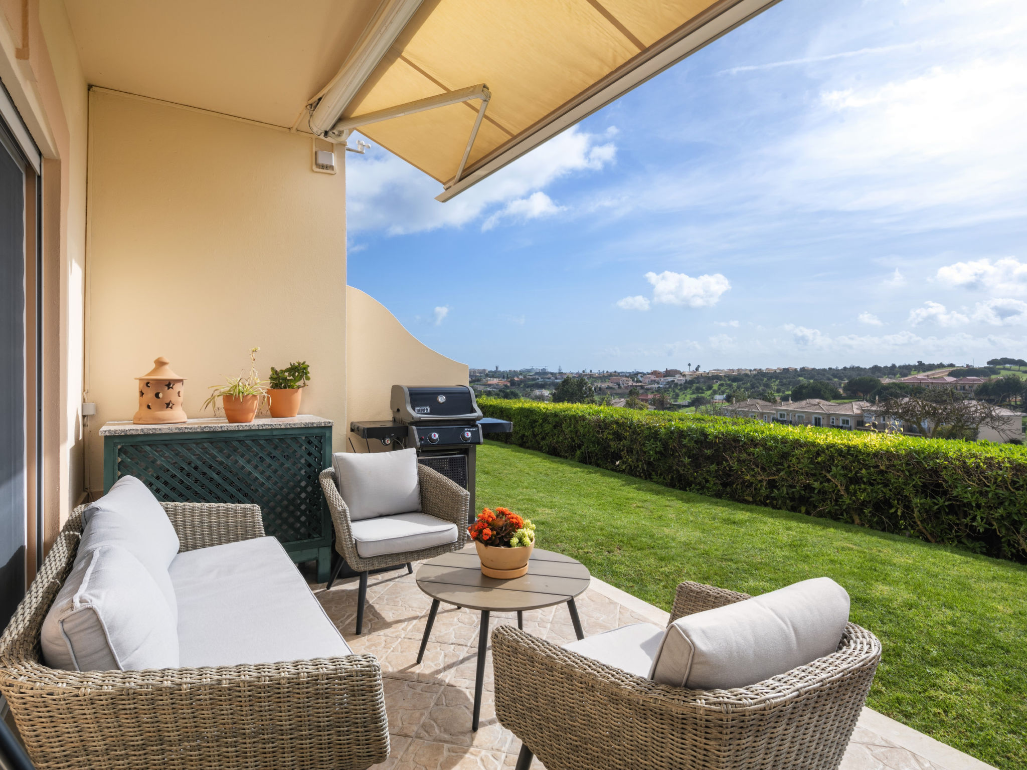 Fairview Golfside Apartment at Boavista - Draußen