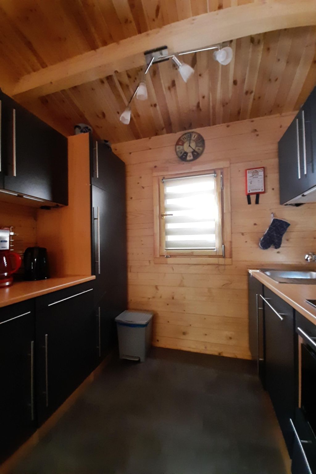 Mit Terrasse und Gemeinschaftspool-Binnen