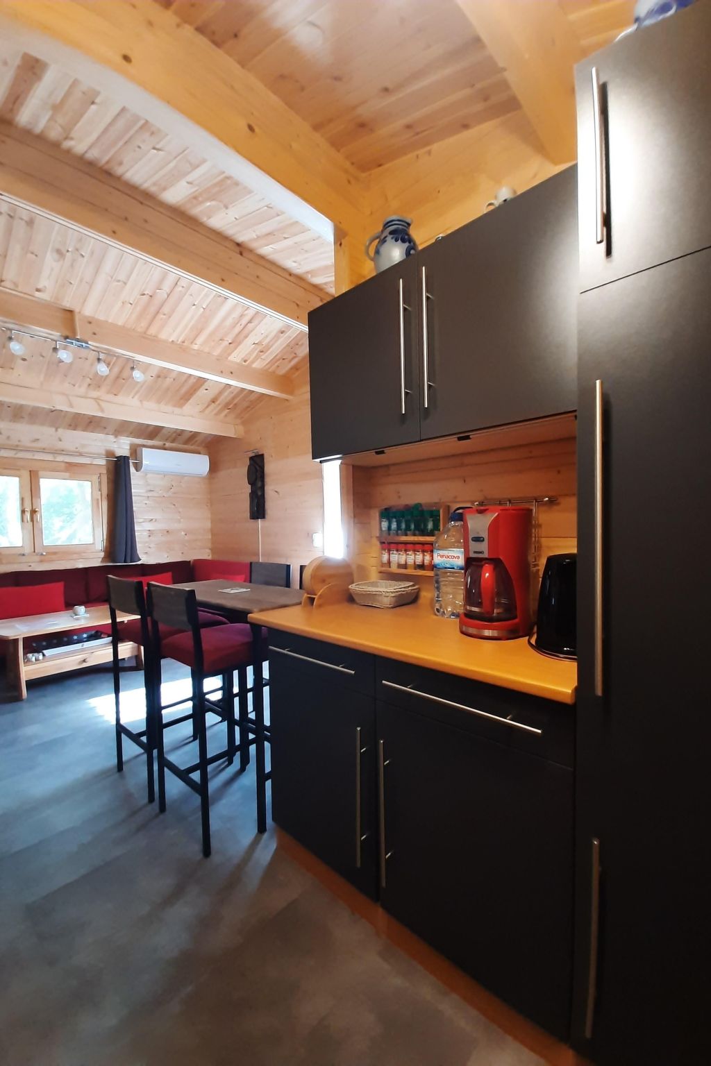 Mit Terrasse und Gemeinschaftspool-Binnen