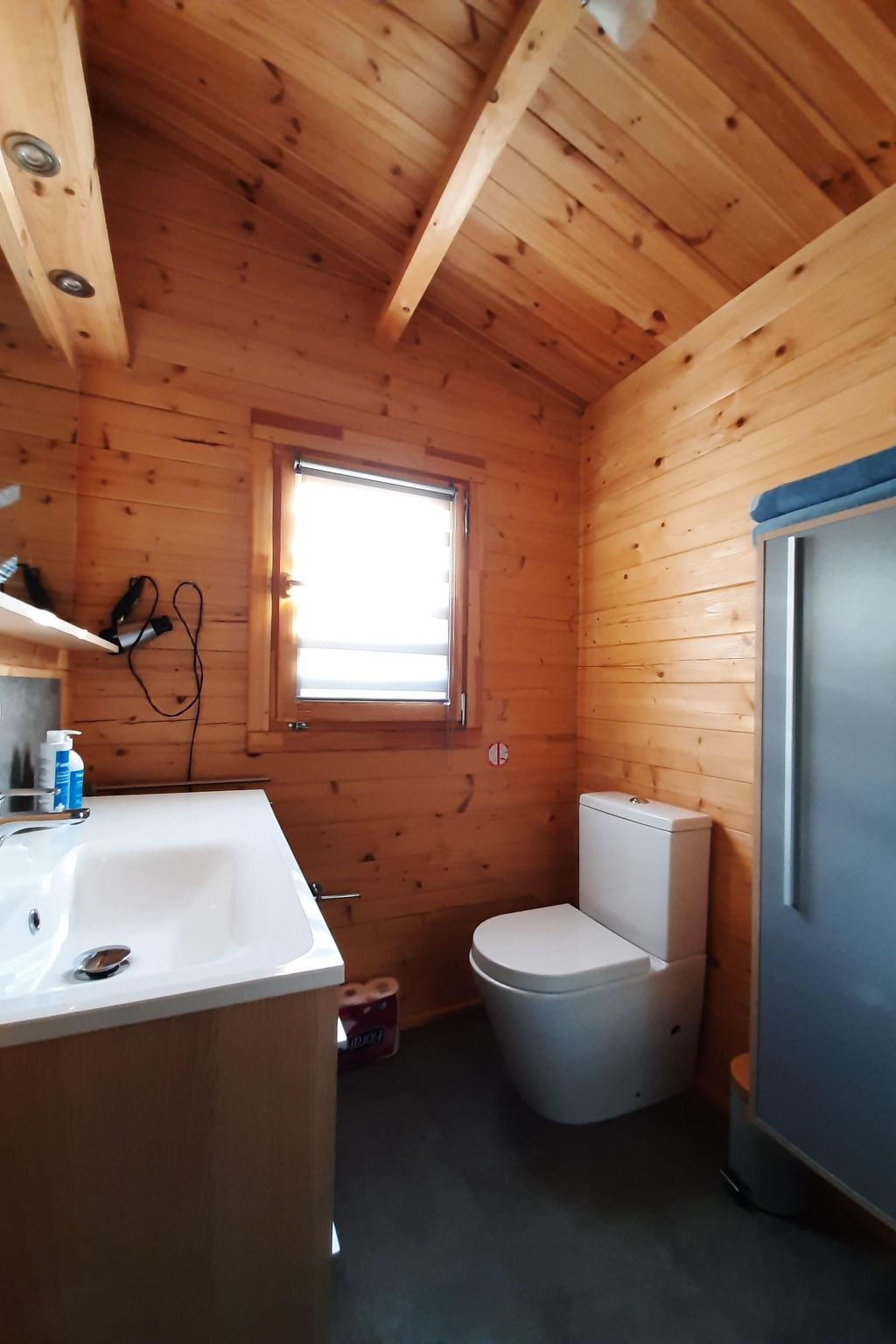 Mit Terrasse und Gemeinschaftspool-Binnen