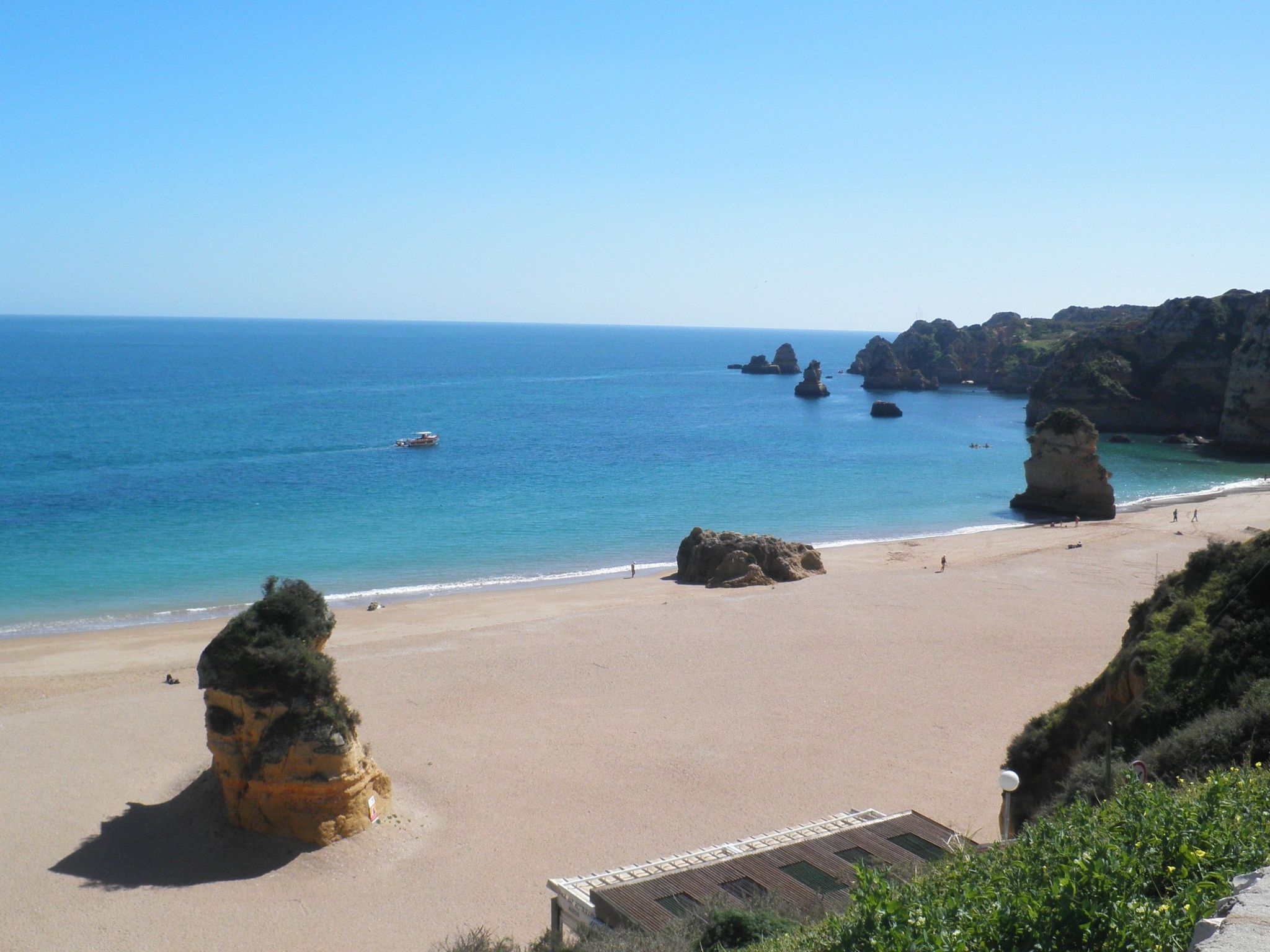 Wohnung mit Infinity-Pool-Image-tags.info