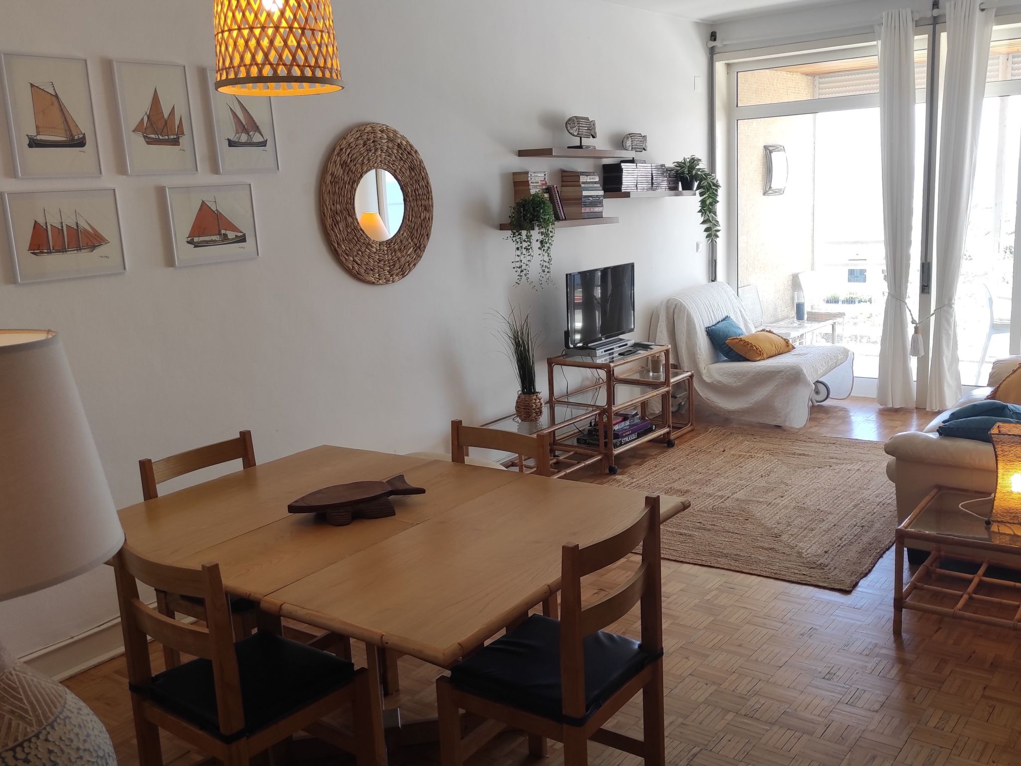 "Peixes" mit Blick auf das Wasser-Binnen