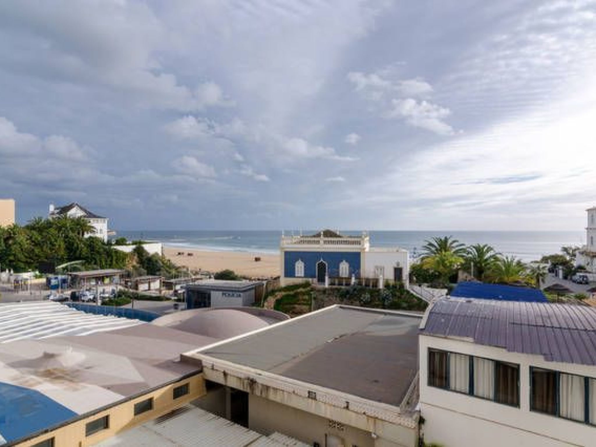 "Peixes" mit Blick auf das Wasser-Binnen