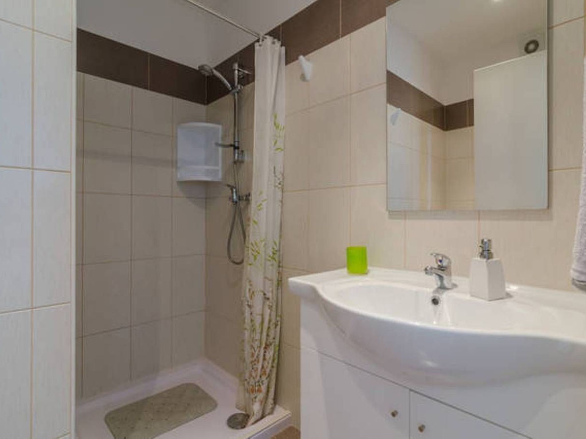 "Peixes" mit Blick auf das Wasser-Binnen