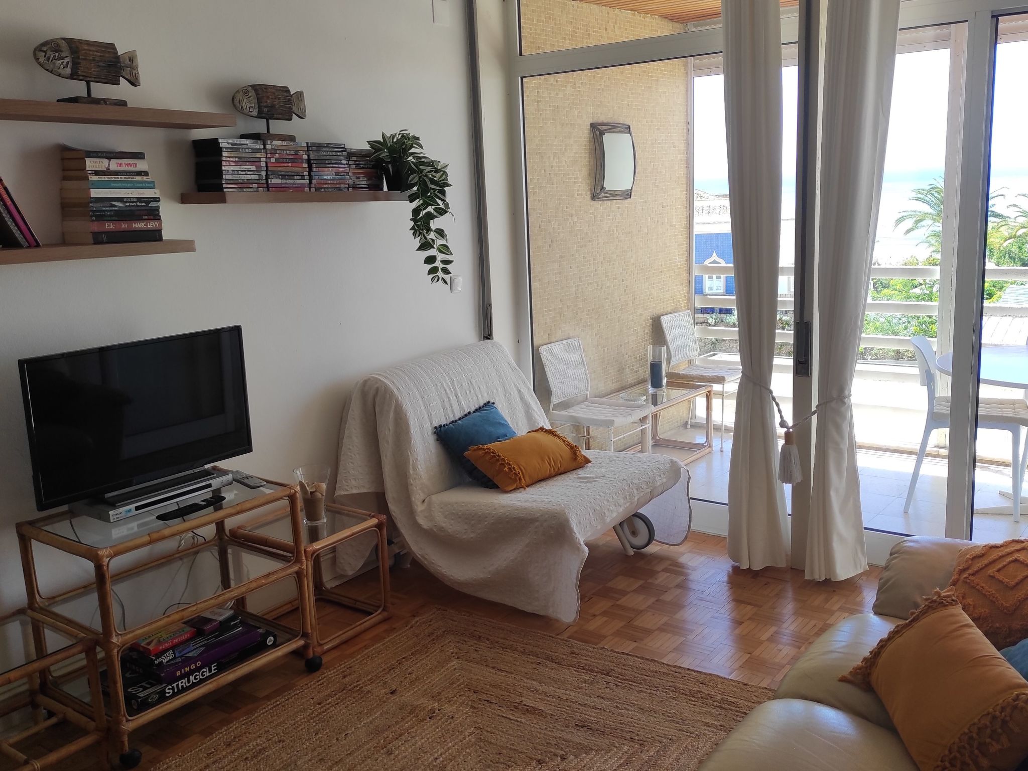 "Peixes" mit Blick auf das Wasser-Binnen