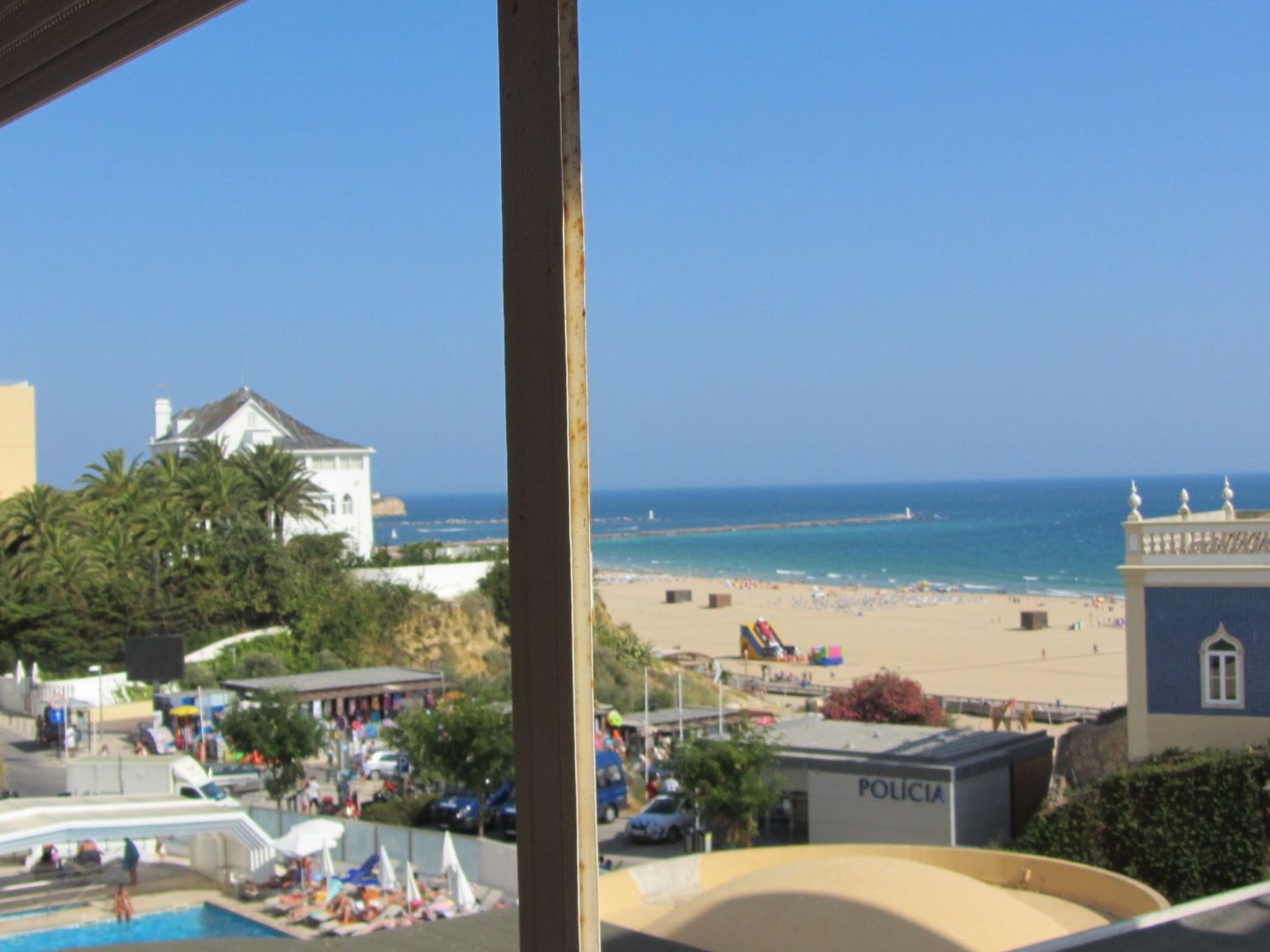 "Peixes" mit Blick auf das Wasser-Binnen