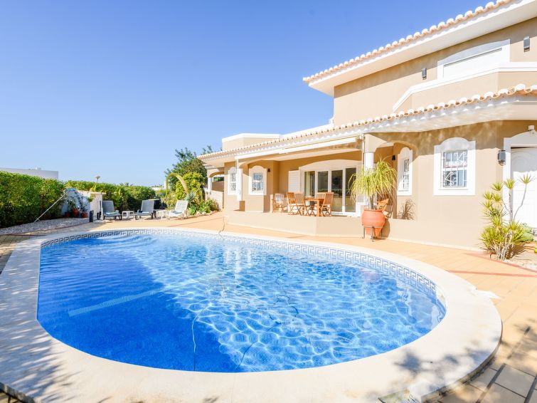 Vakantiehuis in Portimão met open haard en privézwembad in Portimão