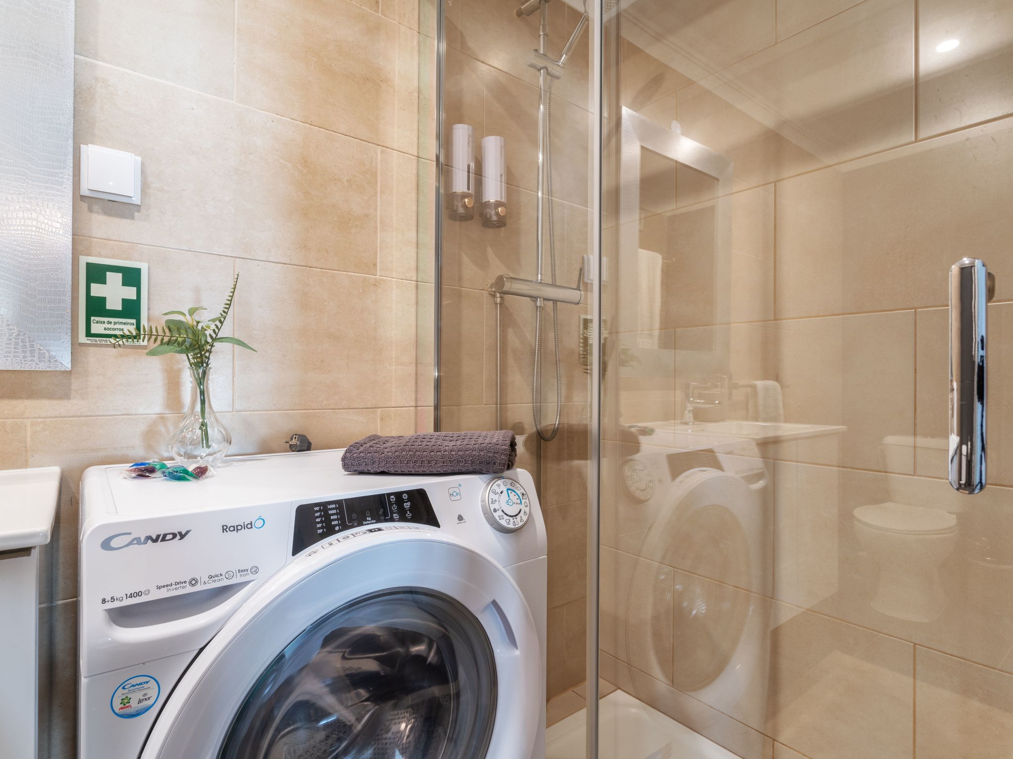 BnB Homes Gemütliche Wohnung in der Nähe der Praia da Rocha-Dedans