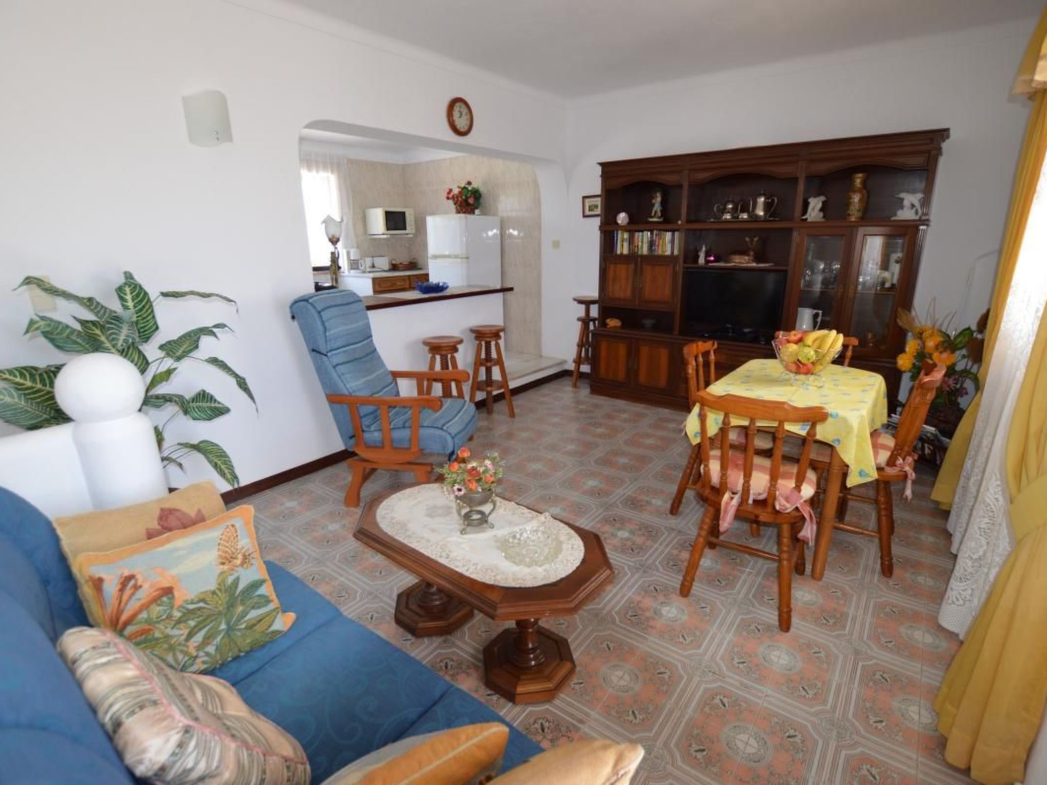 Photo of Große Wohnung in Carvoeiro mit Möblierter Terrasse