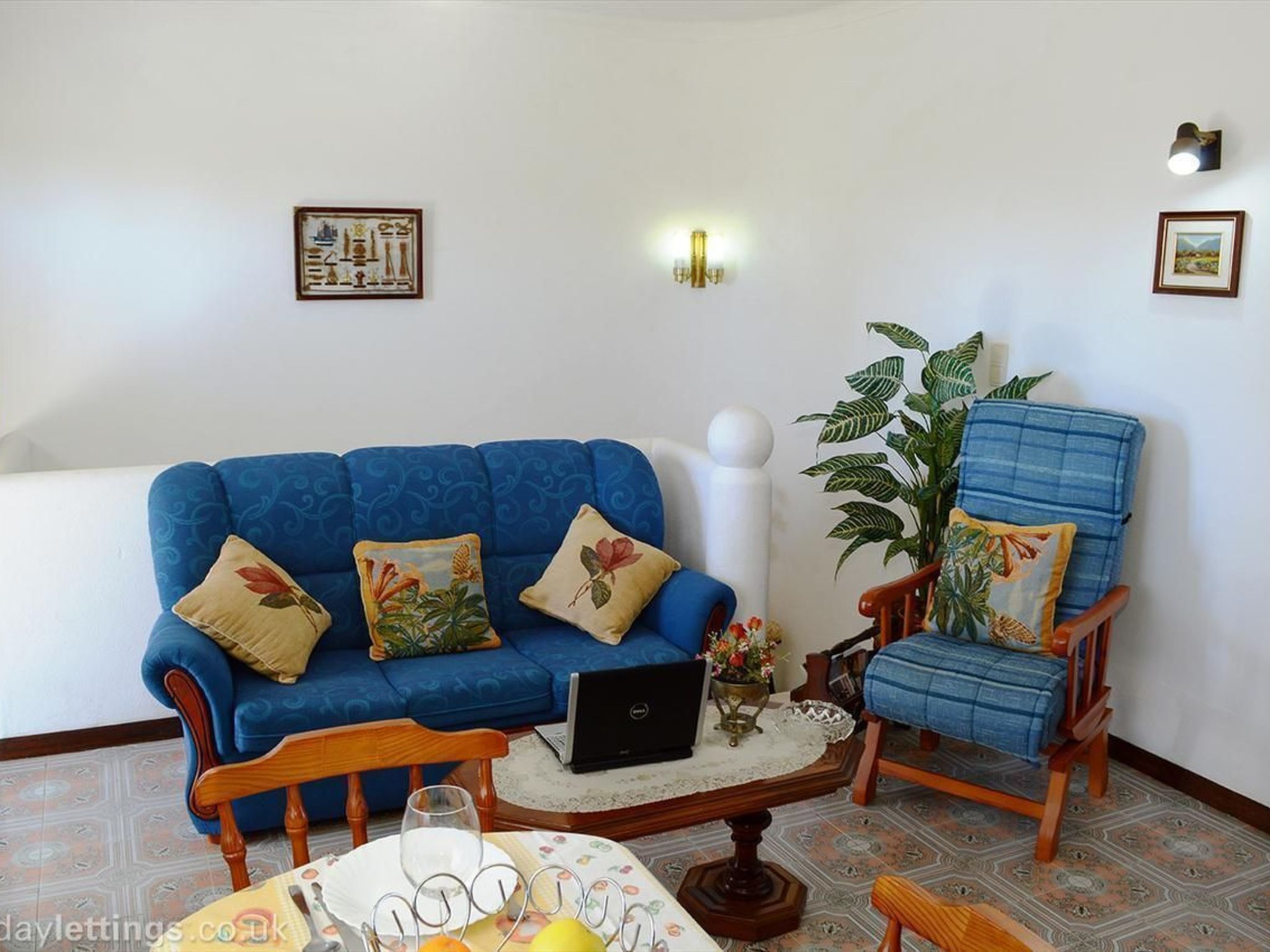 Photo of Große Wohnung in Carvoeiro mit Möblierter Terrasse