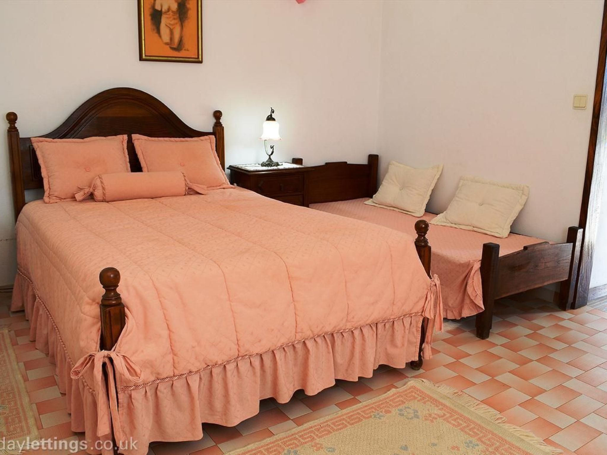 Photo of Große Wohnung in Carvoeiro mit Möblierter Terrasse