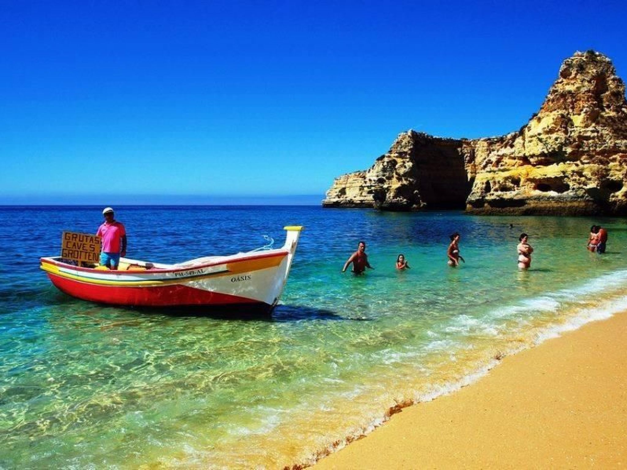 Photo of Große Wohnung in Carvoeiro mit Möblierter Terrasse