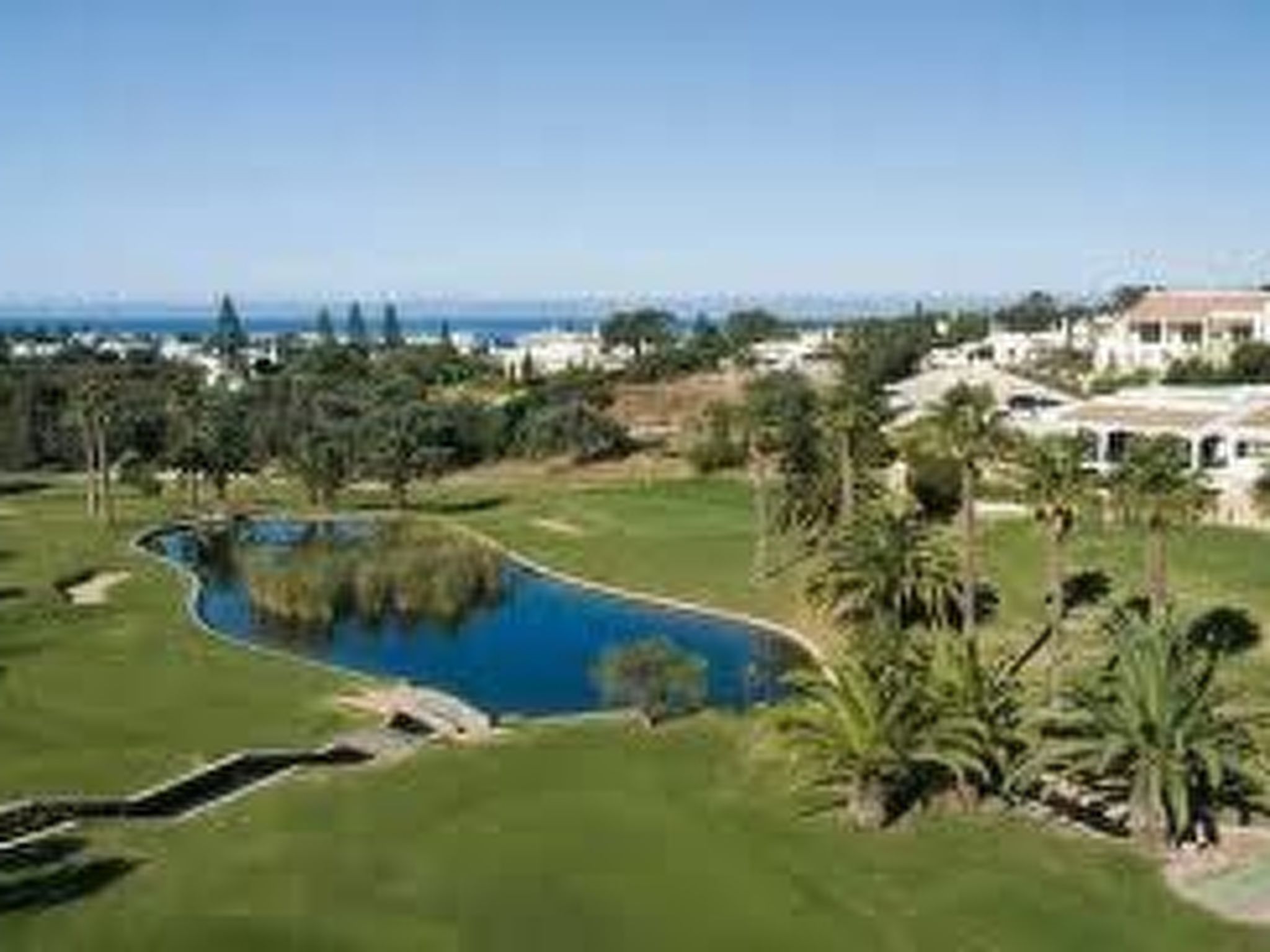 Photo of Große Wohnung in Carvoeiro mit Möblierter Terrasse