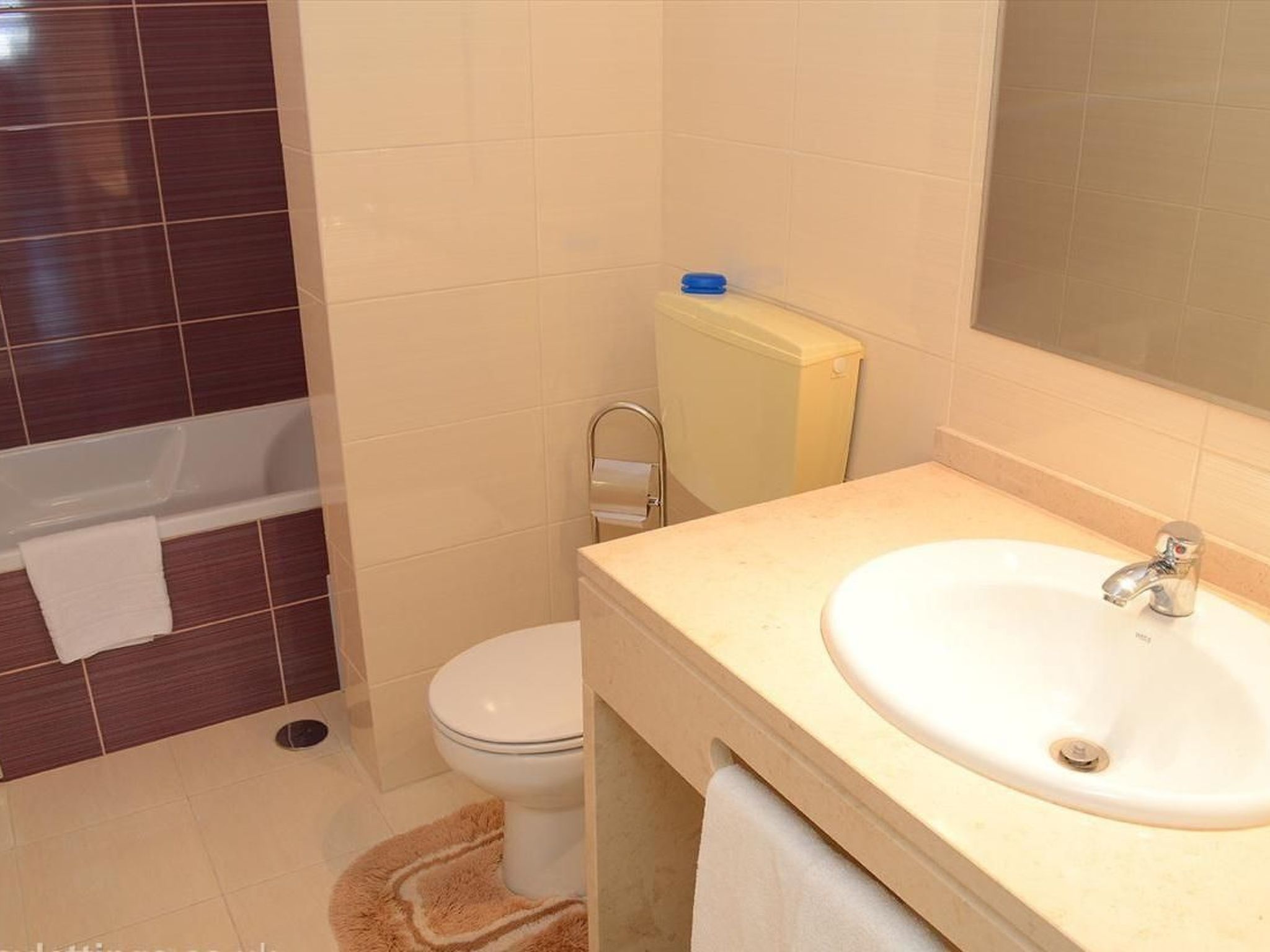 Photo of Wohnung mit Blick auf das Wasser