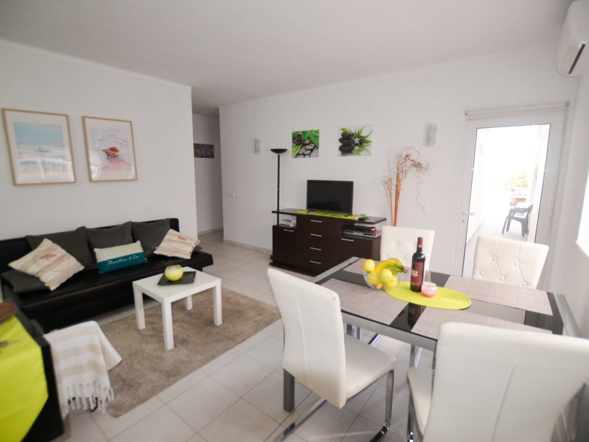 Photo of Wohnung mit Blick auf das Wasser