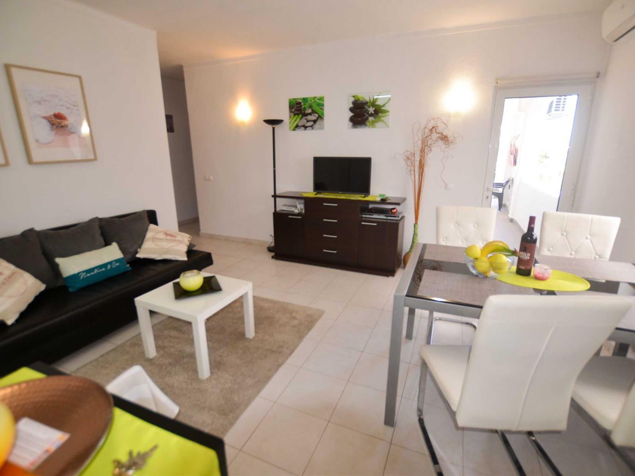 Photo of Wohnung mit Blick auf das Wasser