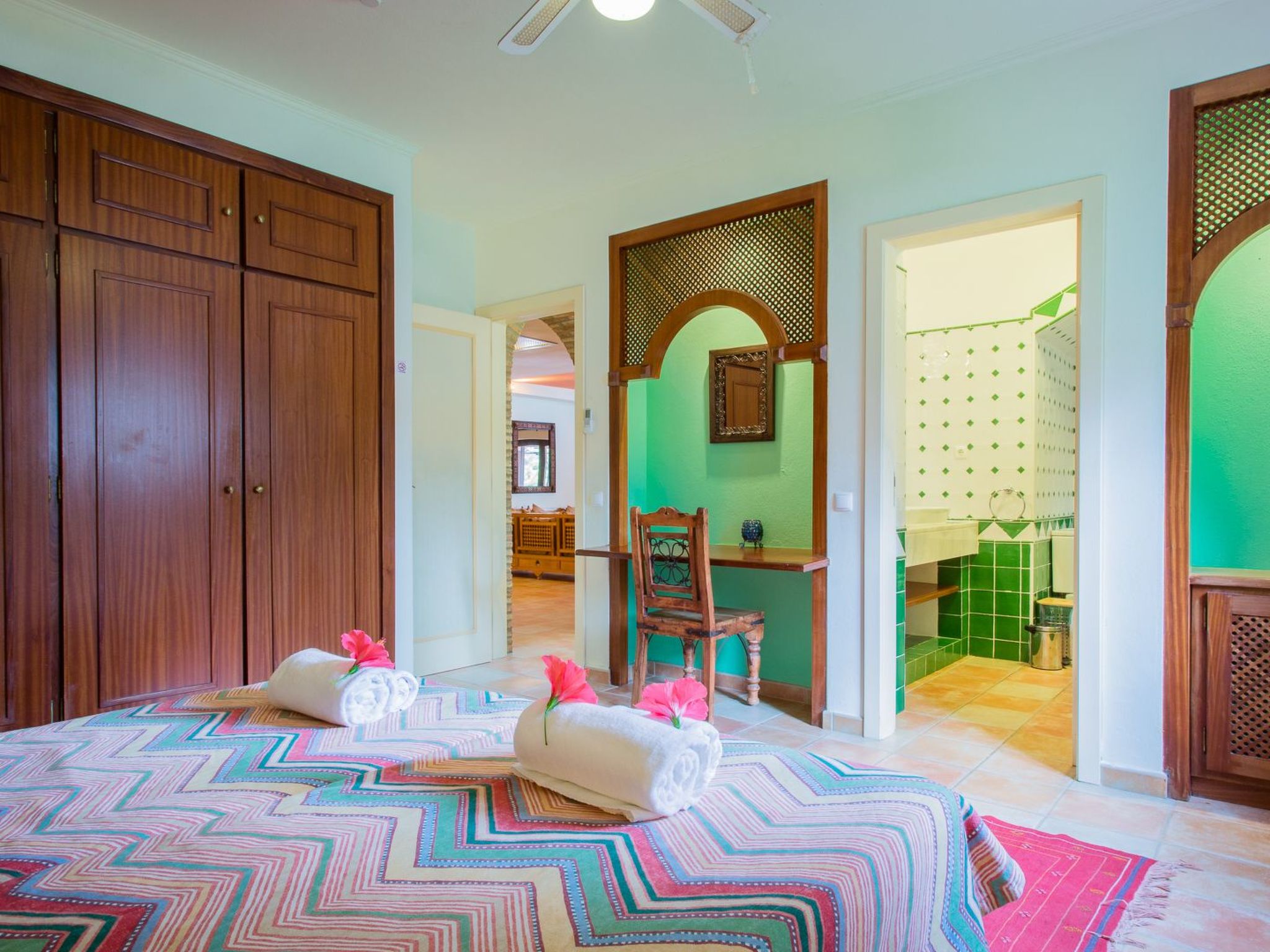 Ferienvilla "Mouraria" mit Blick auf das Wasser-Image-tags.info