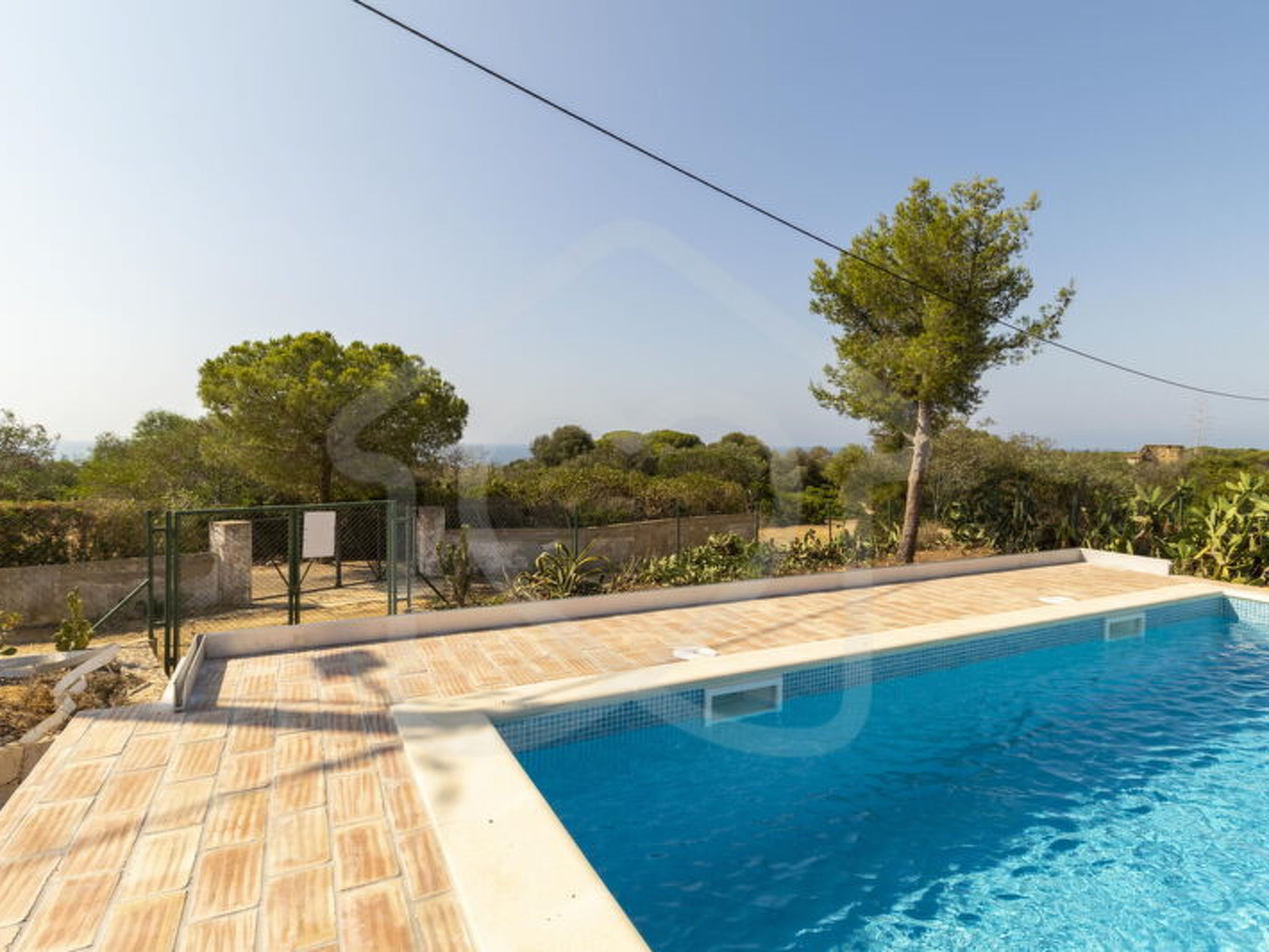 Photo of V3 Praia Da Marinha