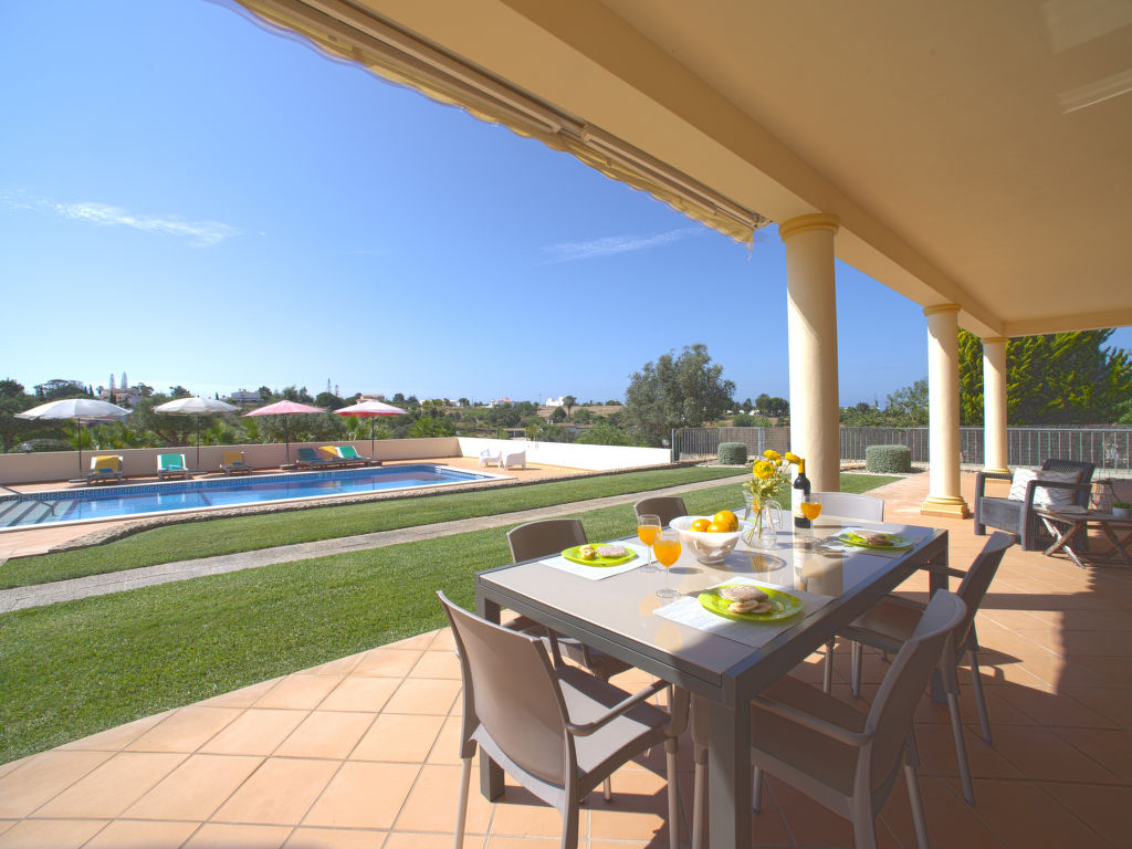 Alto da Rafoia — Terrace