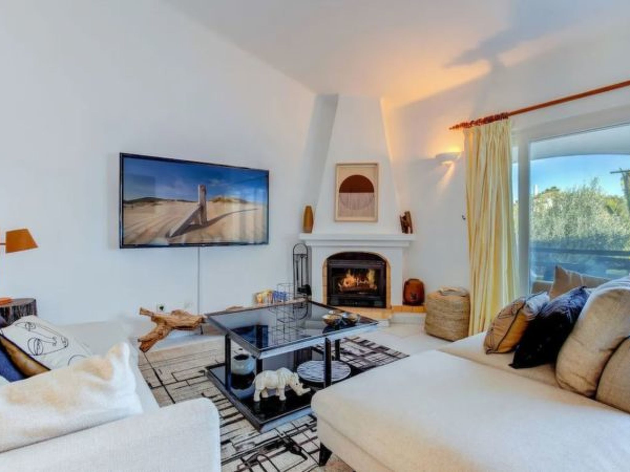 Photo of CARVOEIRO POOL HOUSE by VACATIONY