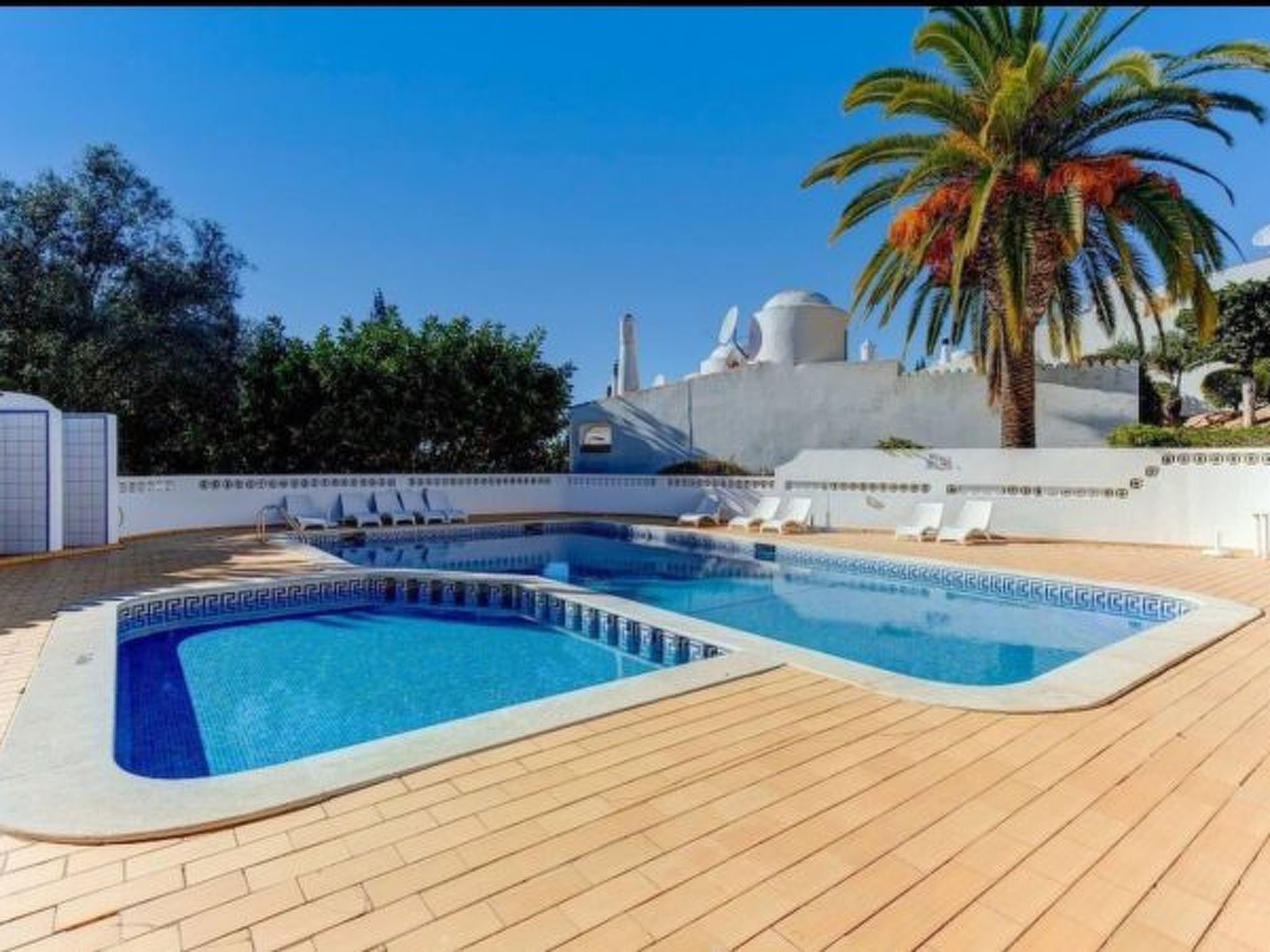 Photo of CARVOEIRO POOL HOUSE by VACATIONY