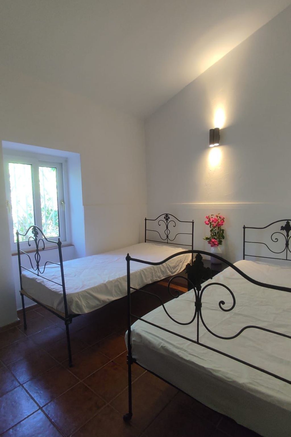 Photo of mit Pool und 5 Schlafzimmern für 10 Personen.