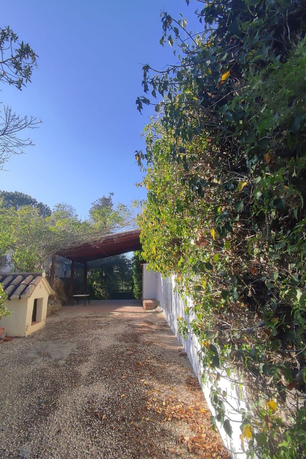 Photo of mit Pool und 5 Schlafzimmern für 10 Personen.