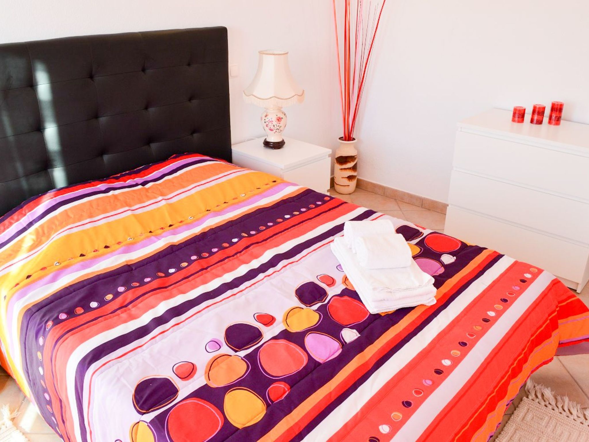 Wohnung mit Blick auf das Wasser-Image-tags.info