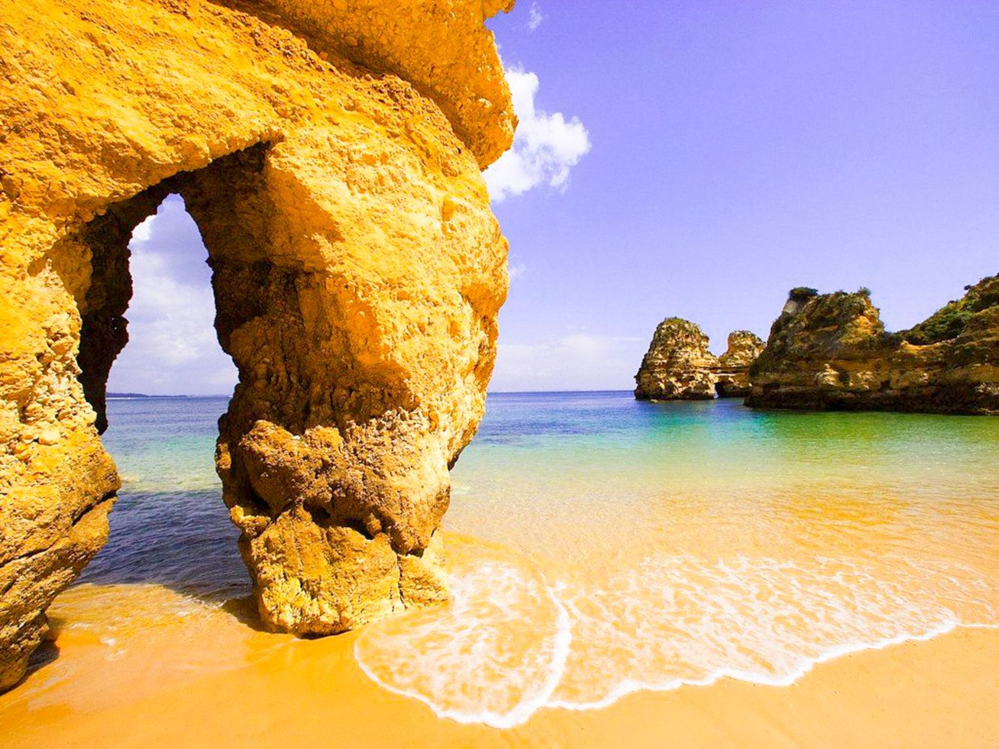 Wohnung mit Blick auf das Wasser-Image-tags.info