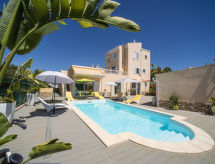Modern appartement aan de Algarve Golf met gedeeld zwembad en uitzicht - thumbnail 1