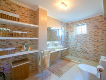 Modern appartement aan de Algarve Golf met gedeeld zwembad en uitzicht - thumbnail 5