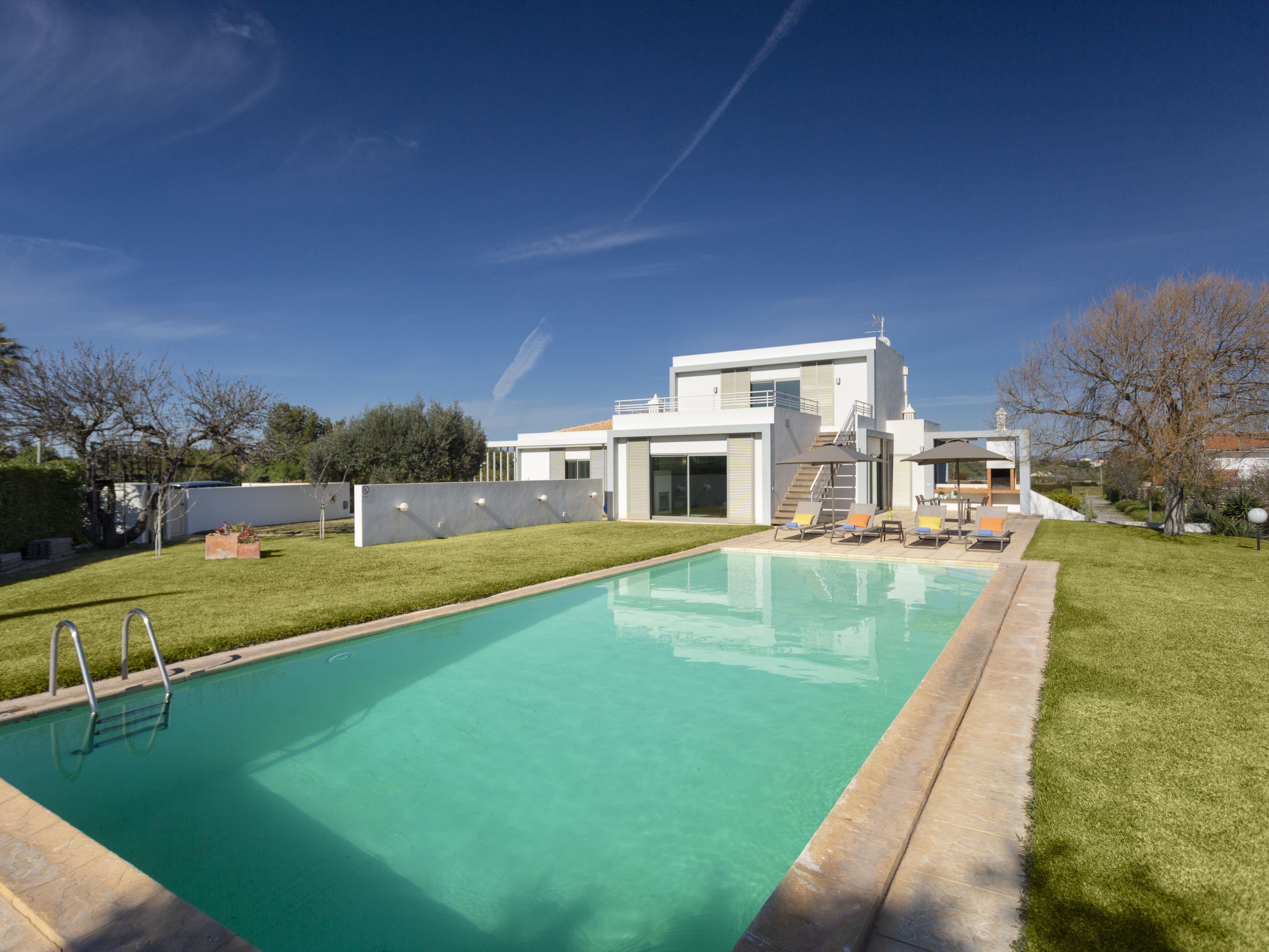 Almond Tree Villa in Porches