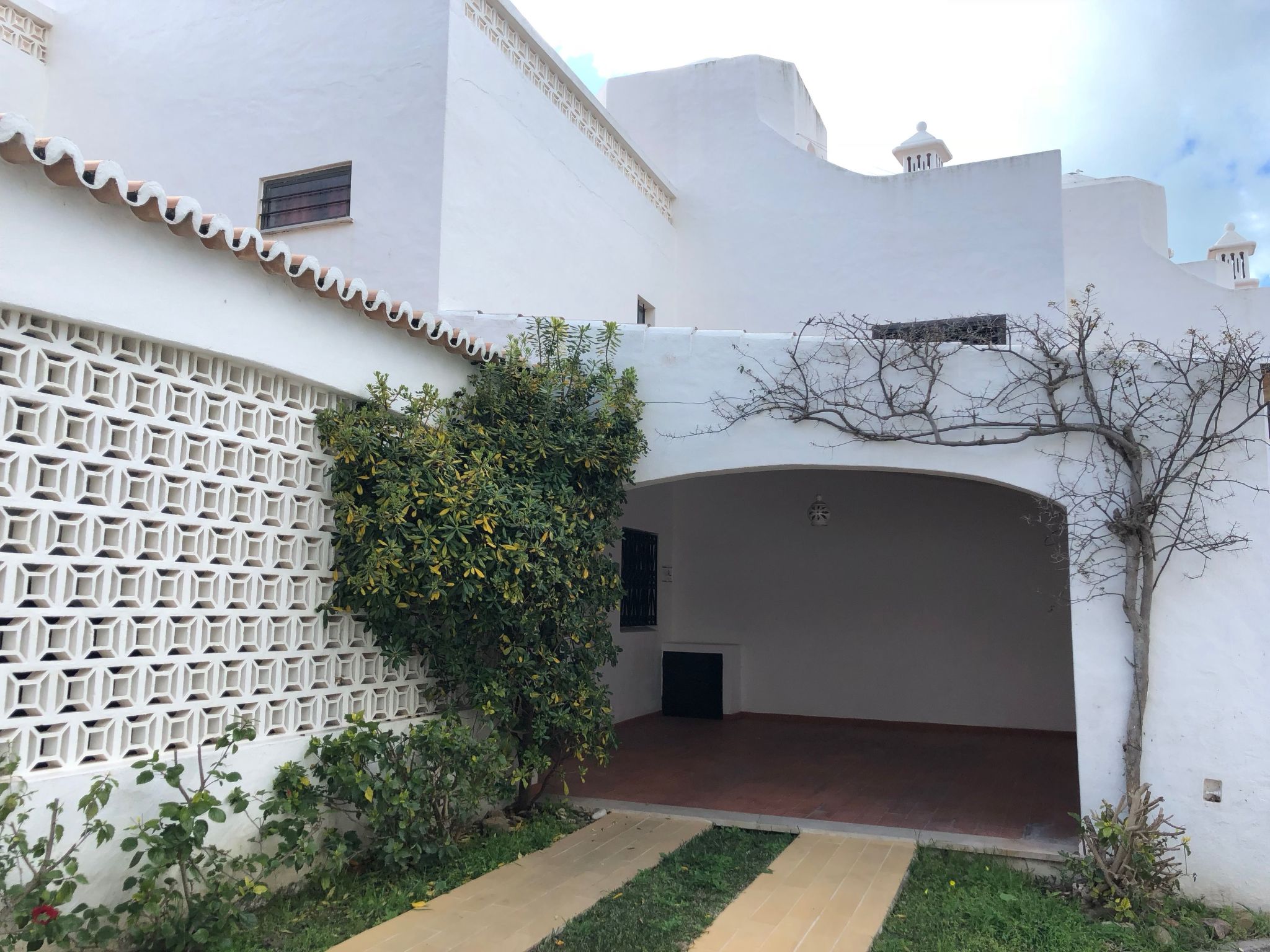 Rustikales, erschwingliches Sommerhaus in Strandnähe-Dehors